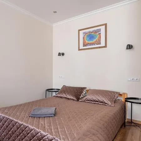 Top-floor With Courtyard View In Unesco Area, Murnieku Street Апартаменти *