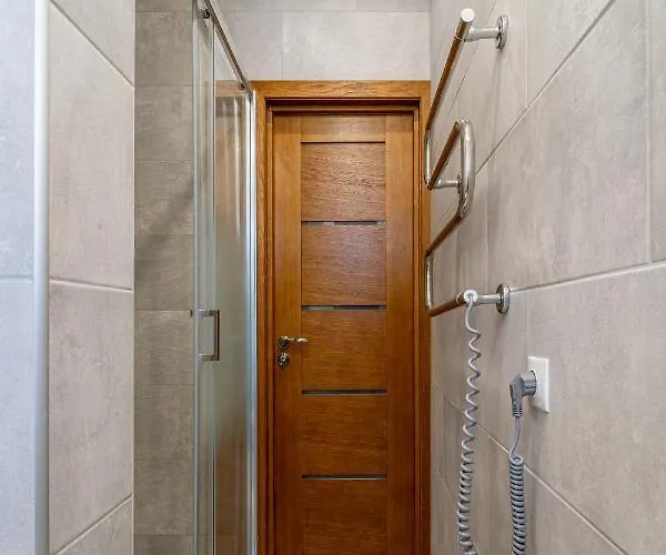 Top-floor With Courtyard View In Unesco Area, Murnieku Street