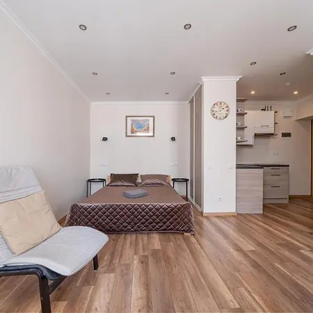 Top-floor With Courtyard View In Unesco Area, Murnieku Street Lejlighed *